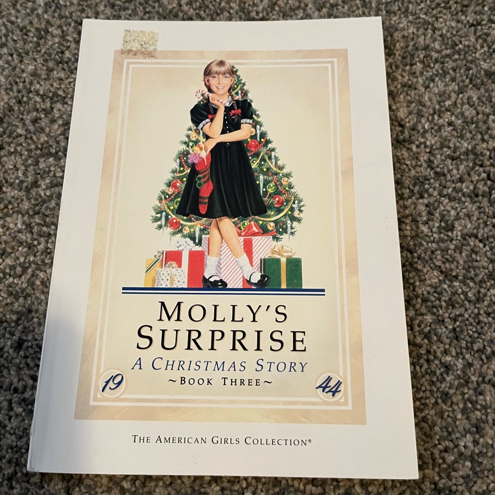 Vintage American Girl Book Molly’s Surprise